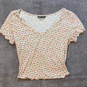 SHEIN Fitted Floral Crop Top